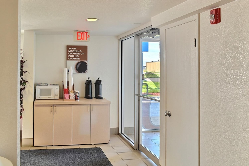 Lobby at Motel6 Billings, MT - North, BILLINGS - MT