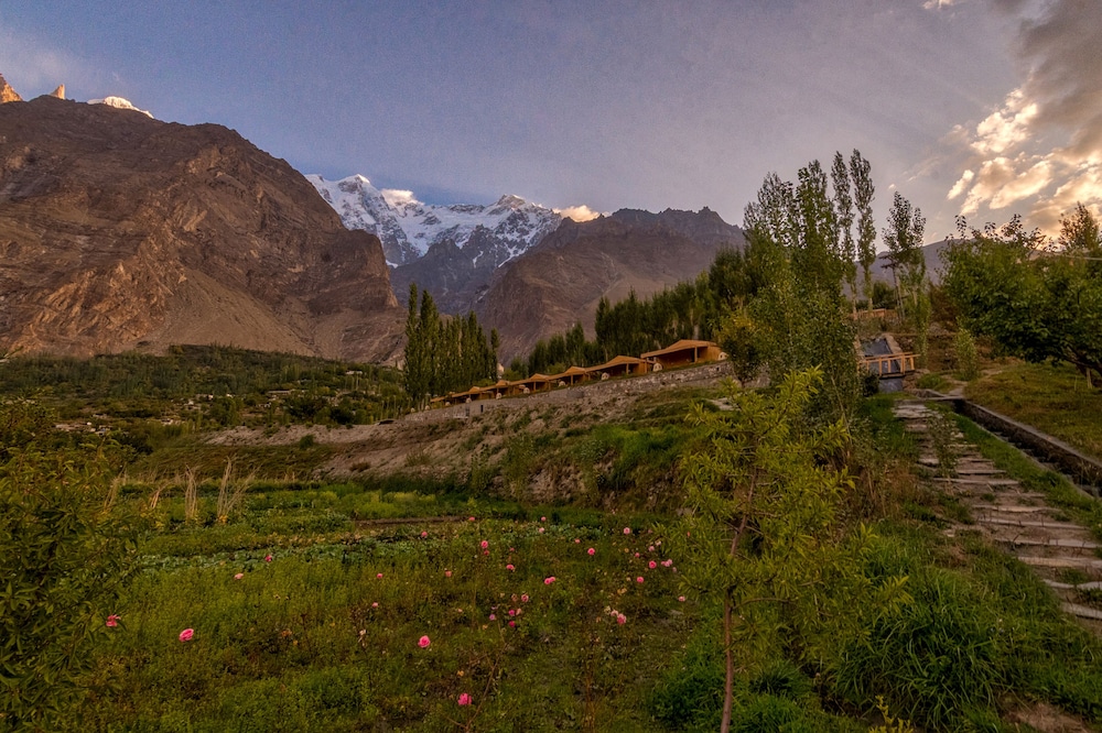 Hunza Serena Hotel 48/57