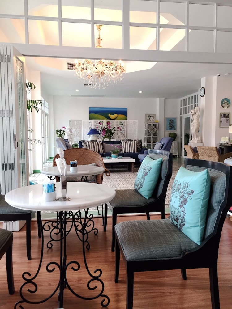 Casa Blanca Boutique Hotel 51/73