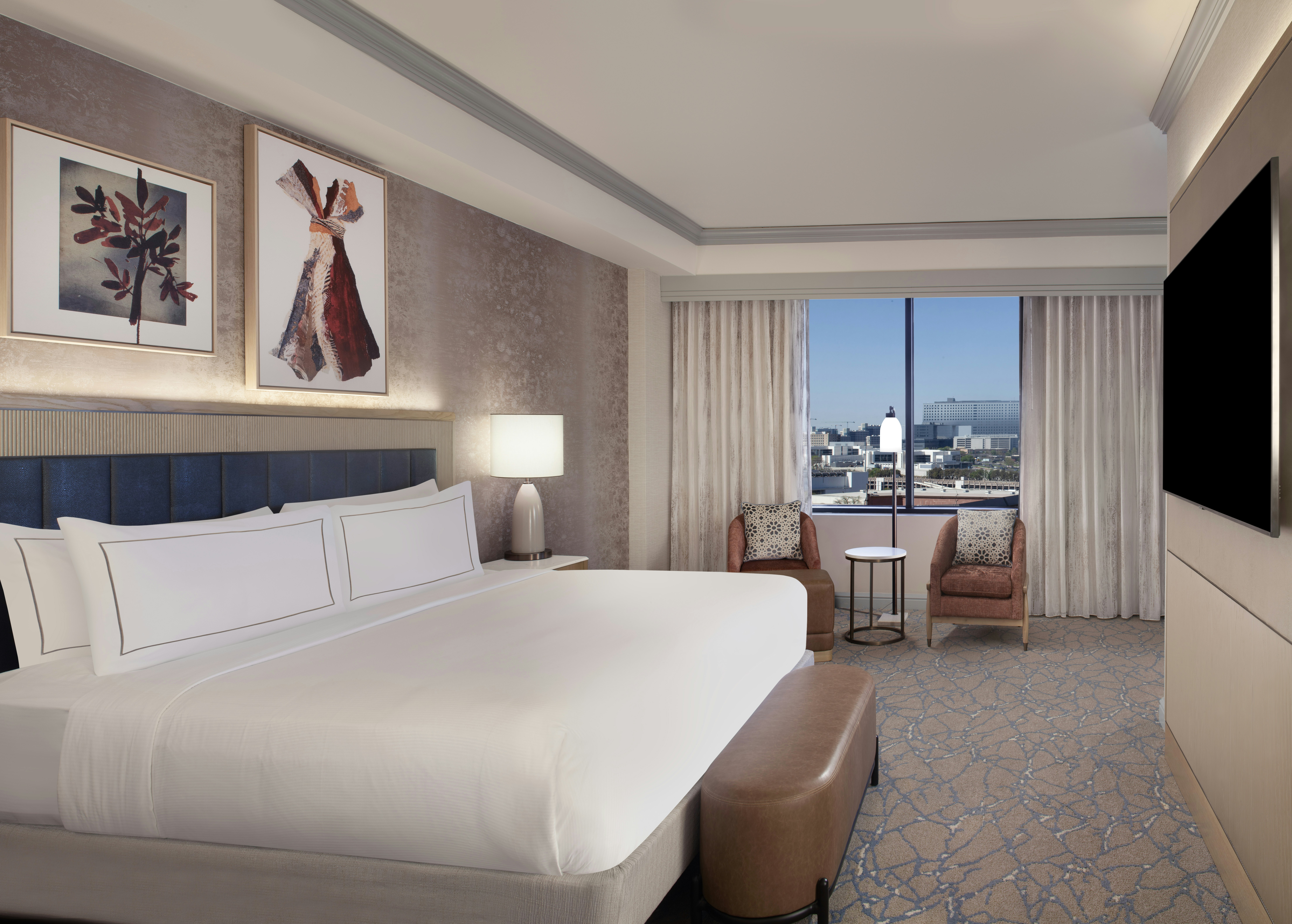 Grand, Atrium, Premium, Suite, King Bed