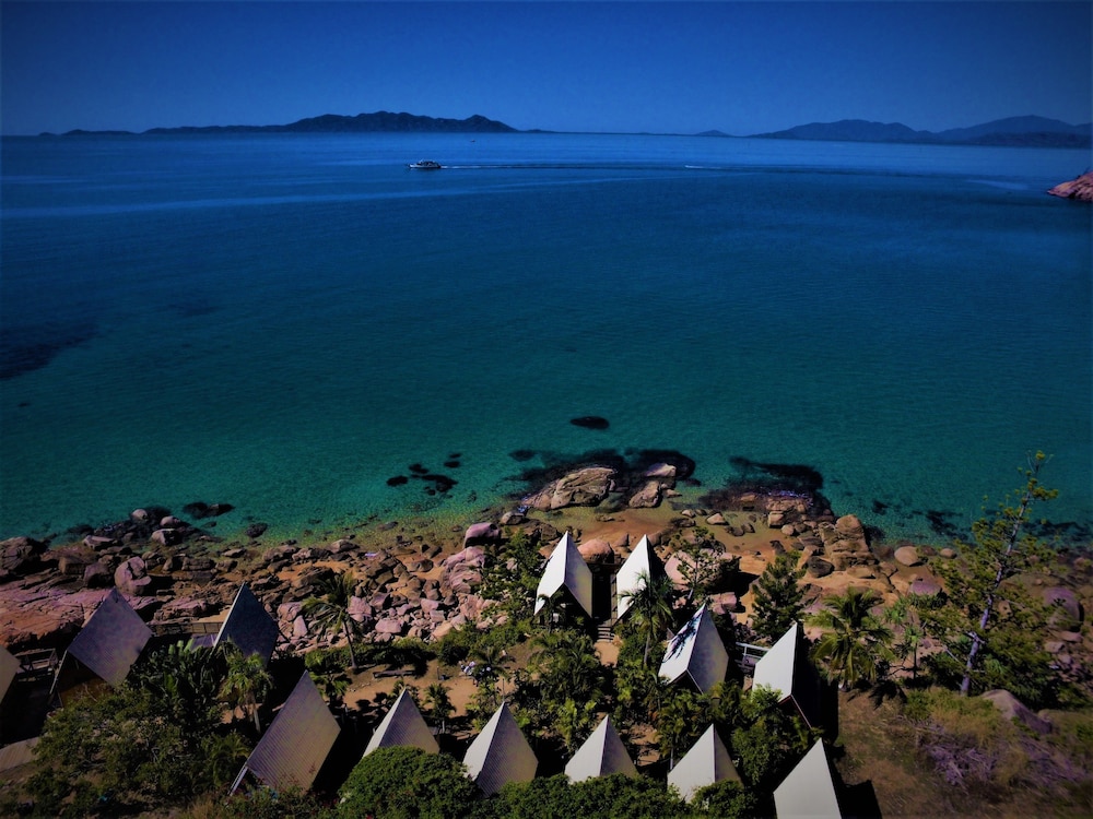 Nomads Magnetic Island - Adults only 43/50