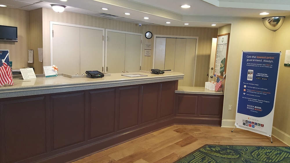 Quality Inn and Suites Conference Center West Chester 8/41