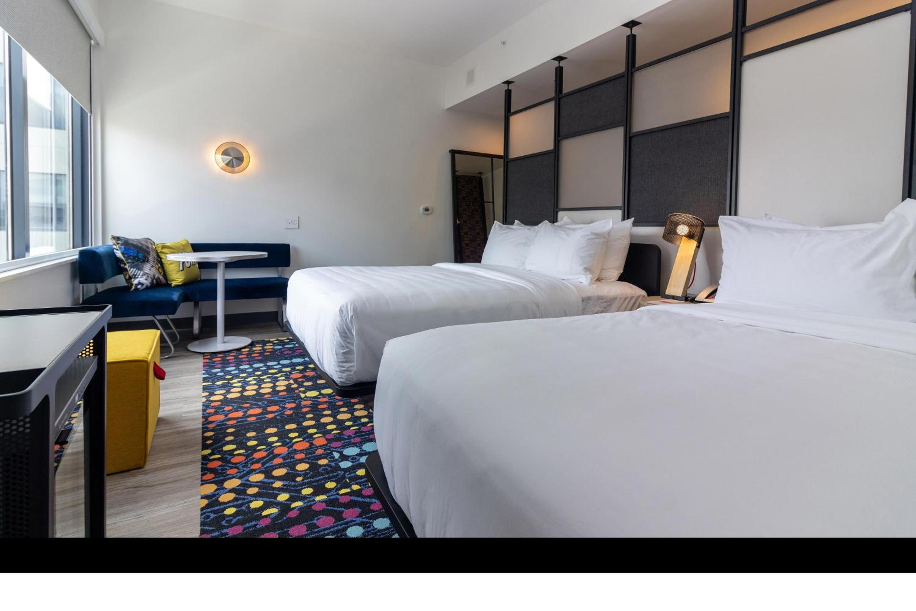 Aloft, Guest Room, 2 Queen Beds, Aloft St. Louis Cortex 3/5