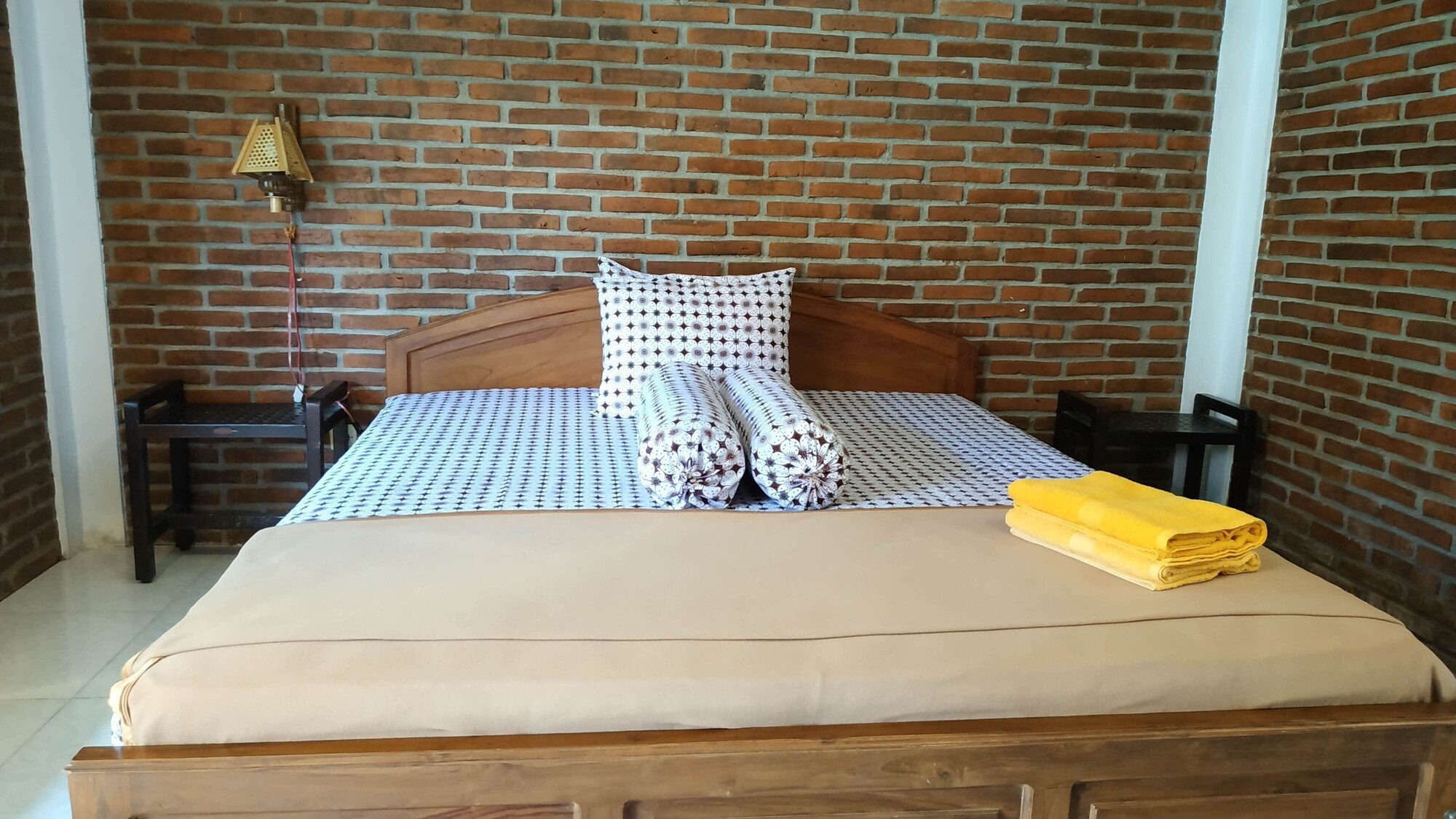 غرفة ديلوكس بسرير كينج، Genthong Homestay 5/6