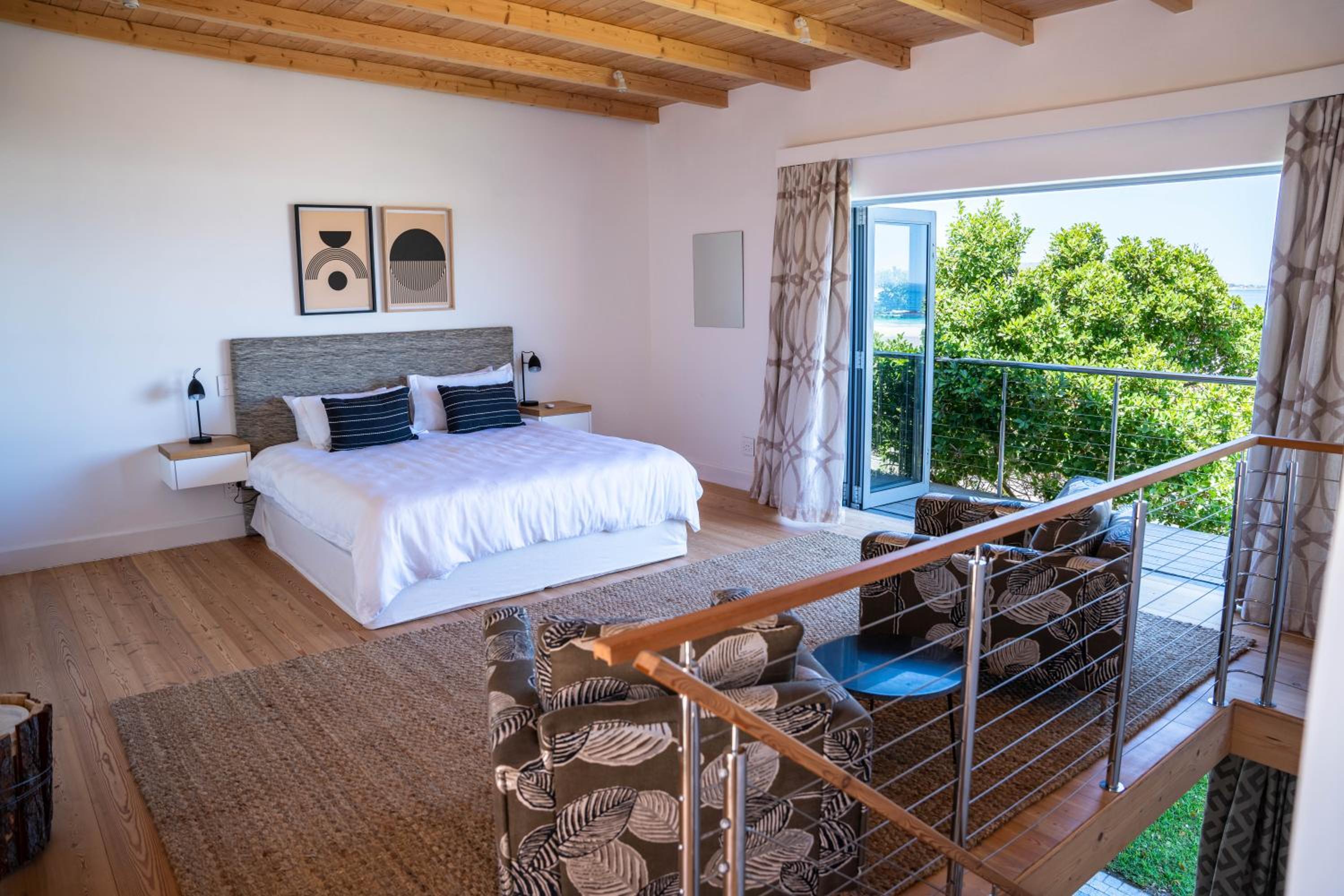 Cape Beach Villa 12/50