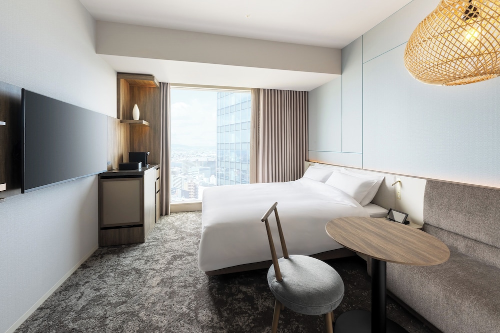 MODERATE, DOUBLE BED