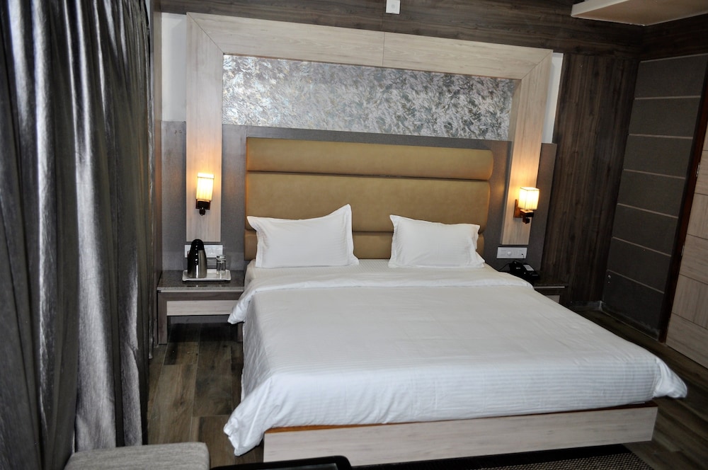 Hotel Continental Blue 34/44