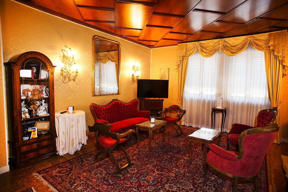 Grande Albergo Miramare 23/50