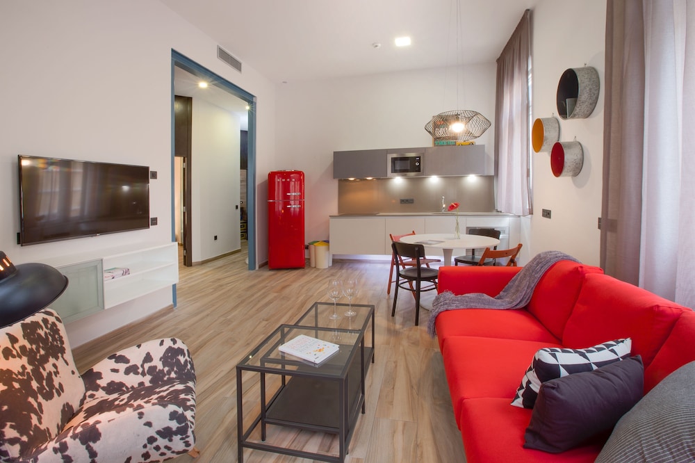 Gran Marina Suites 50/67