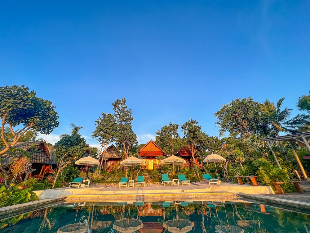 Sunset Hill Penida Resort 57/64