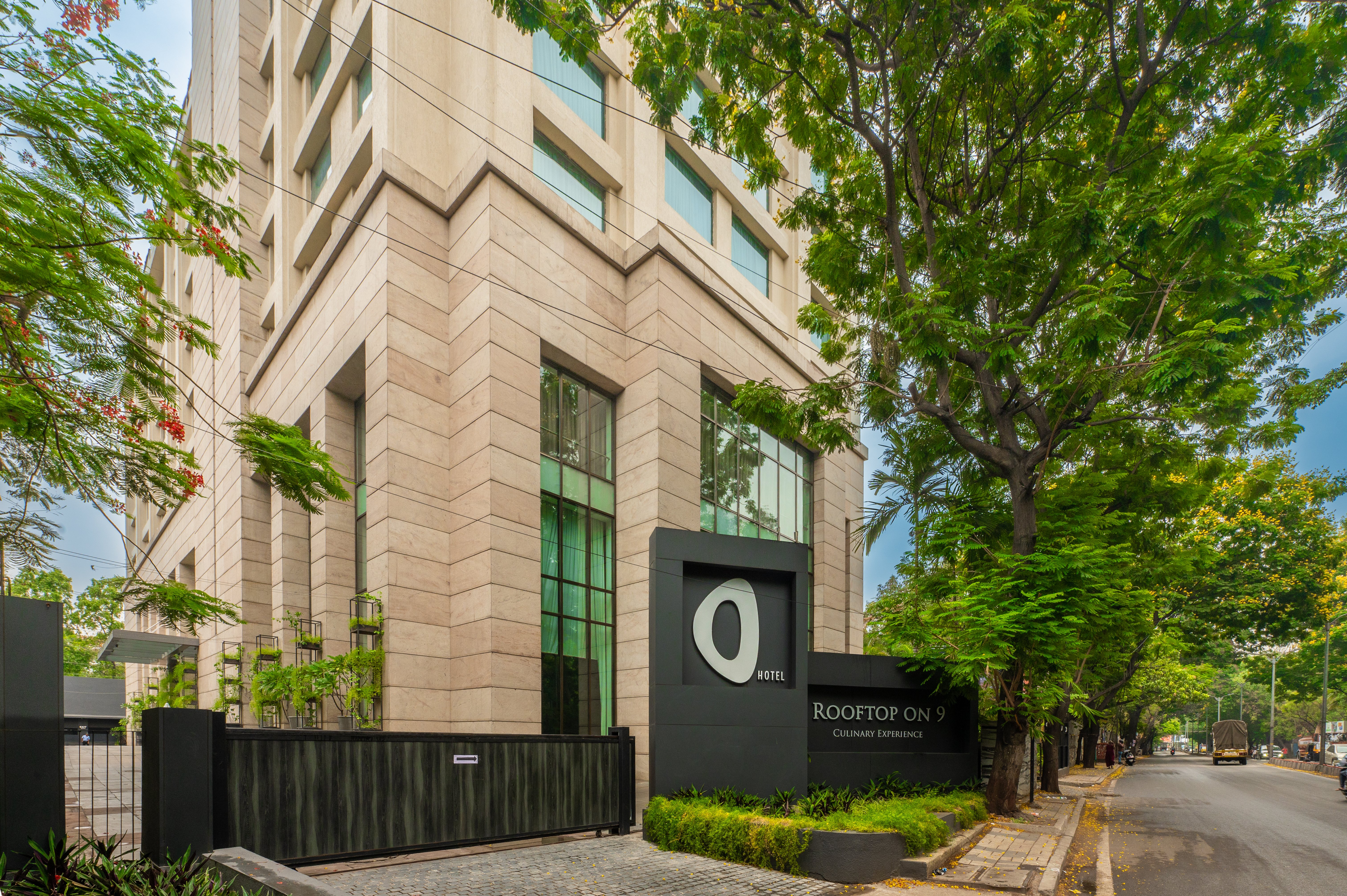 The O Hotel 44/50