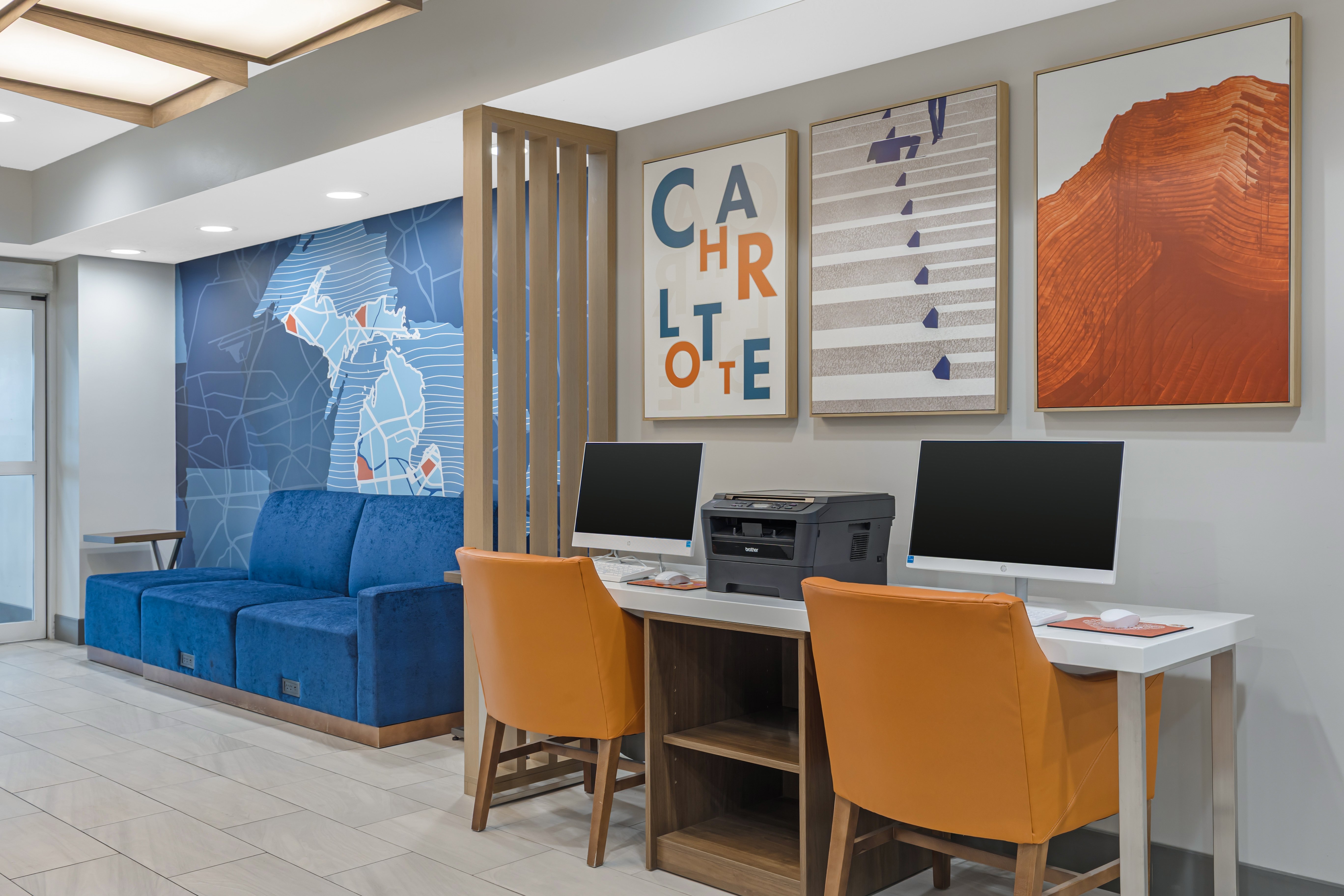 Holiday Inn Express Hotel Suites Charlotte 40/44
