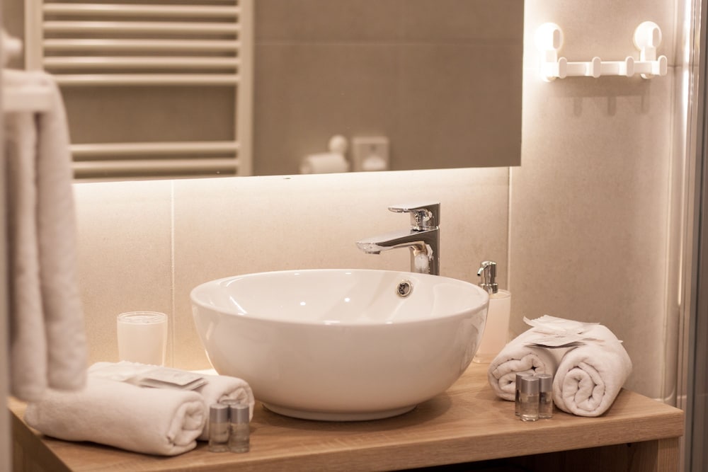 Tesla Boutique Apartments & Rooms 15/50