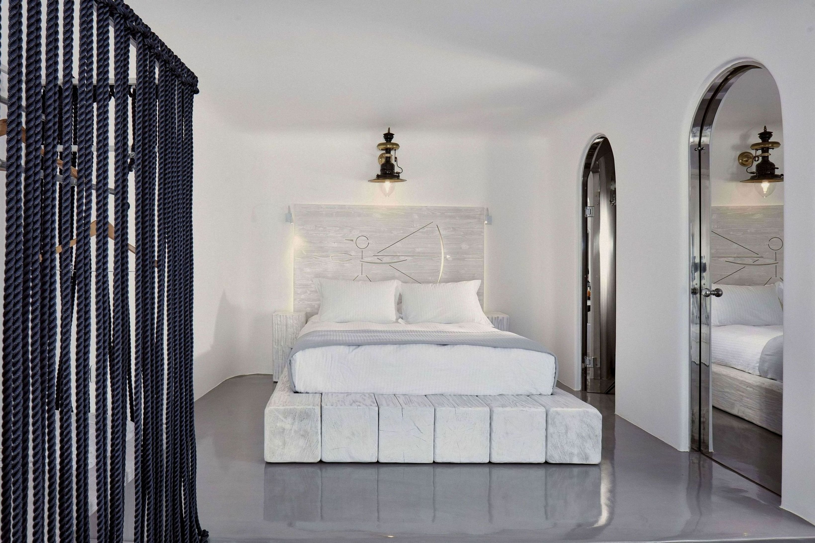 Deluxe, Double Bed, Caldera View