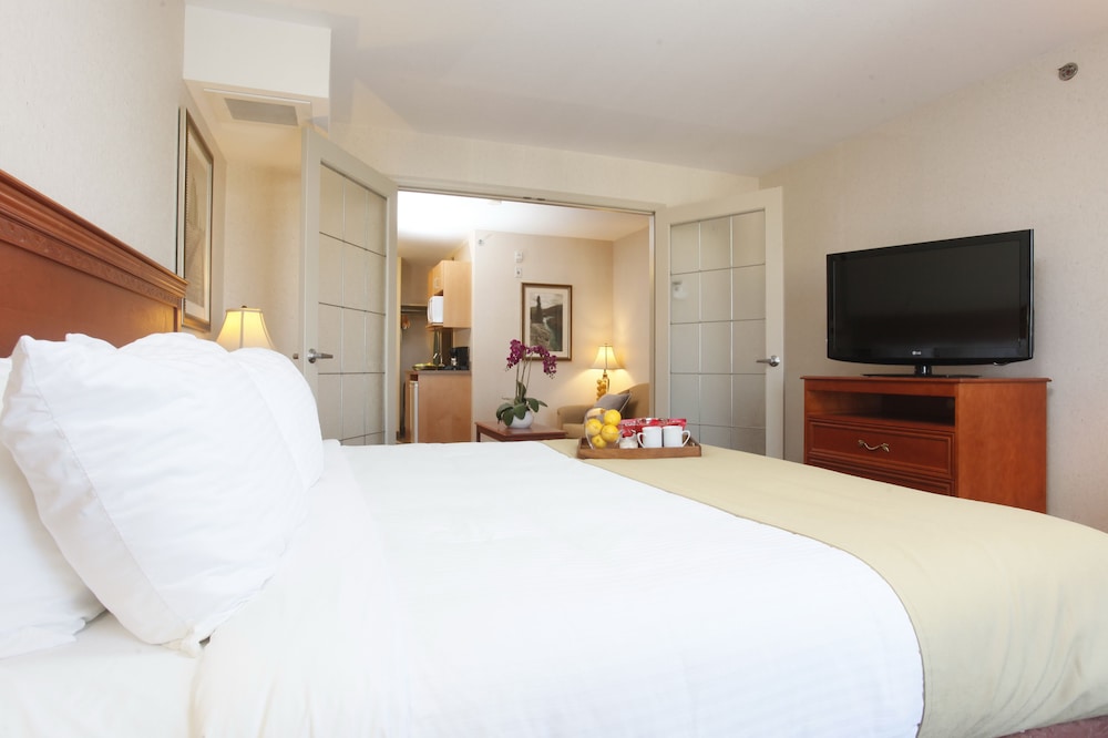 Stonebridge Hotel Dawson Creek 13/48