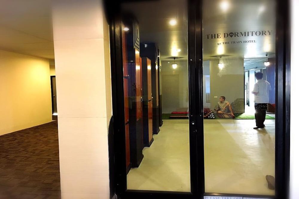 The Train Hotel Hatyai 33/67