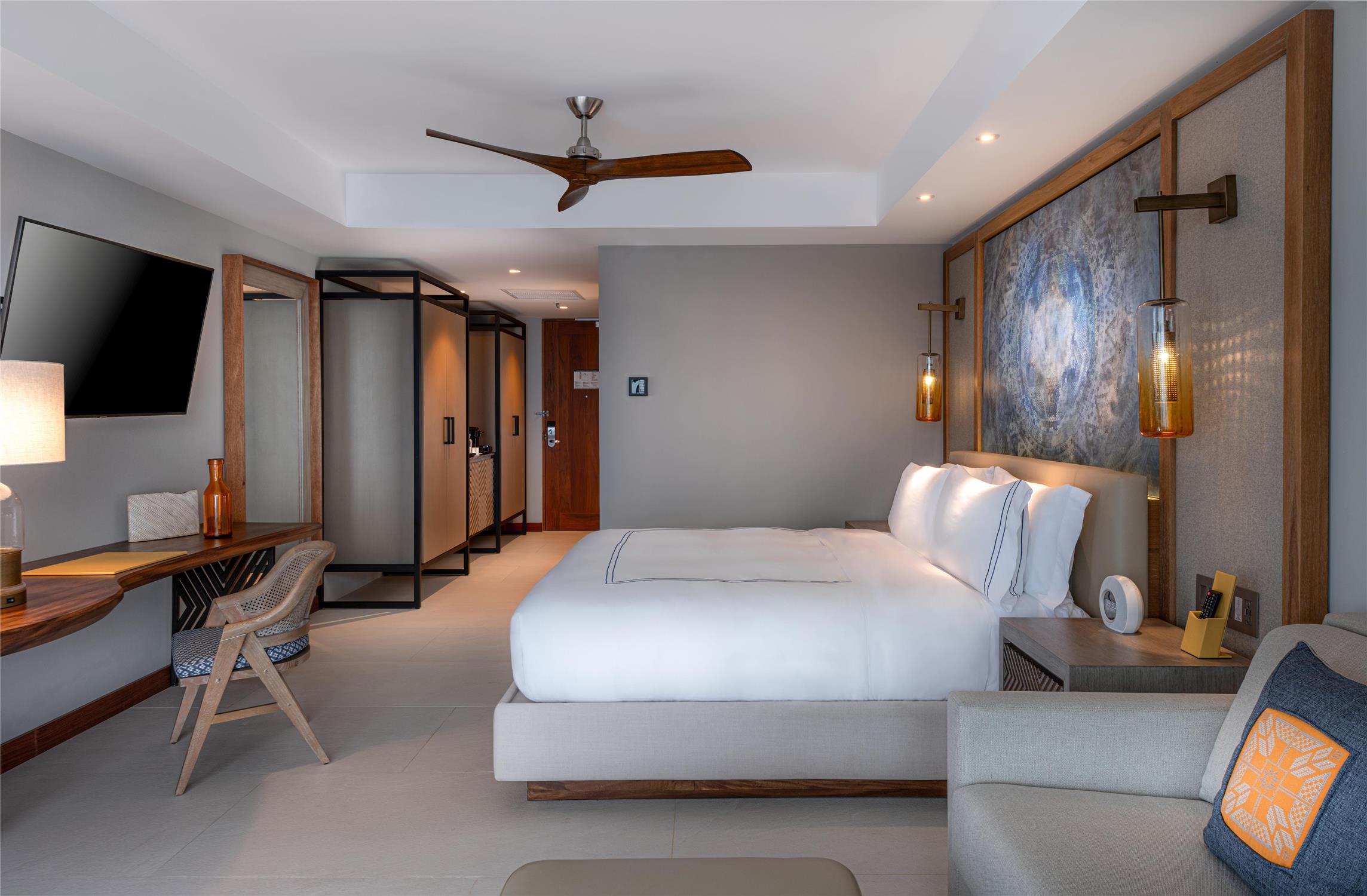 Room, King Bed, with View
