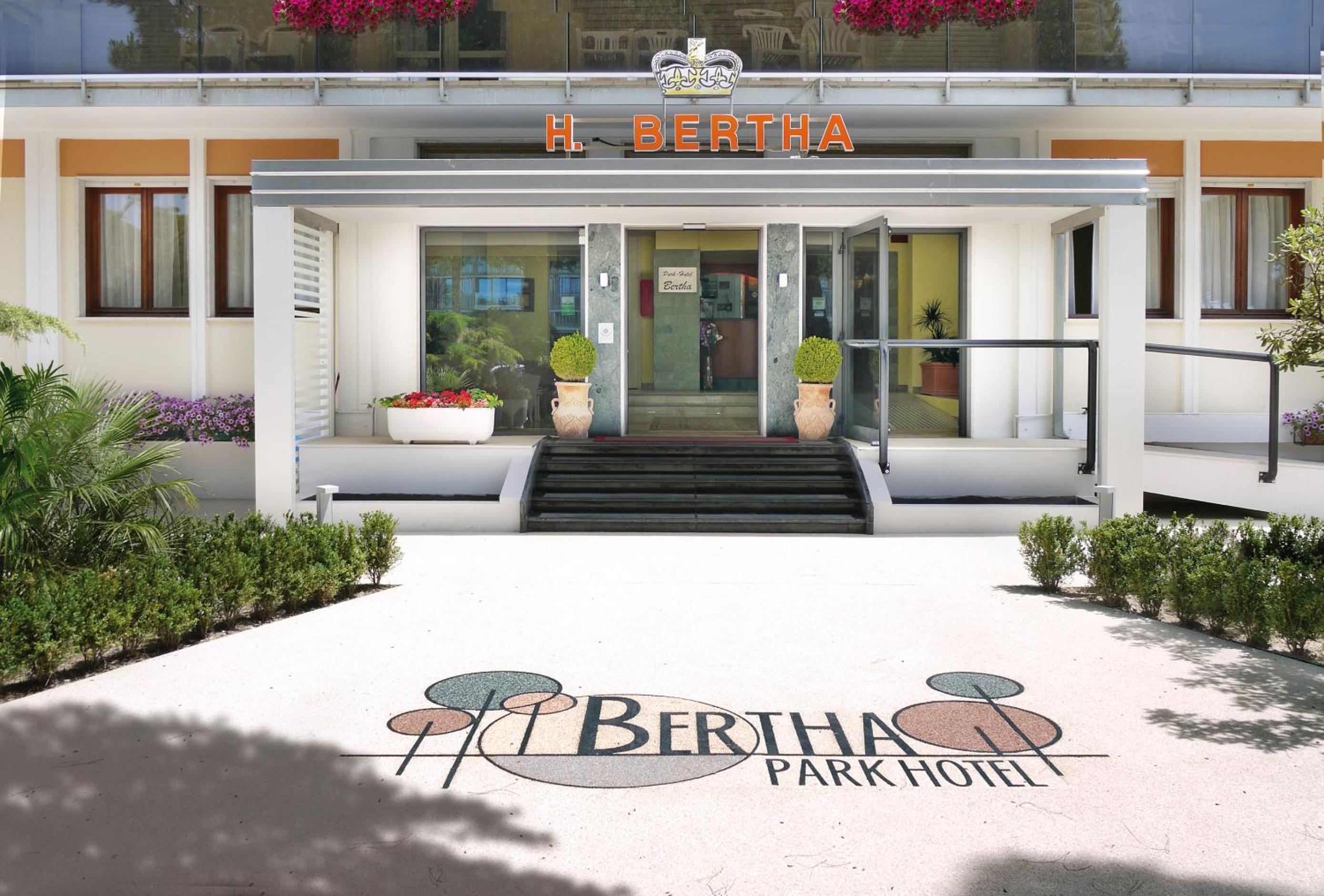 Hotel Bertha 4/50