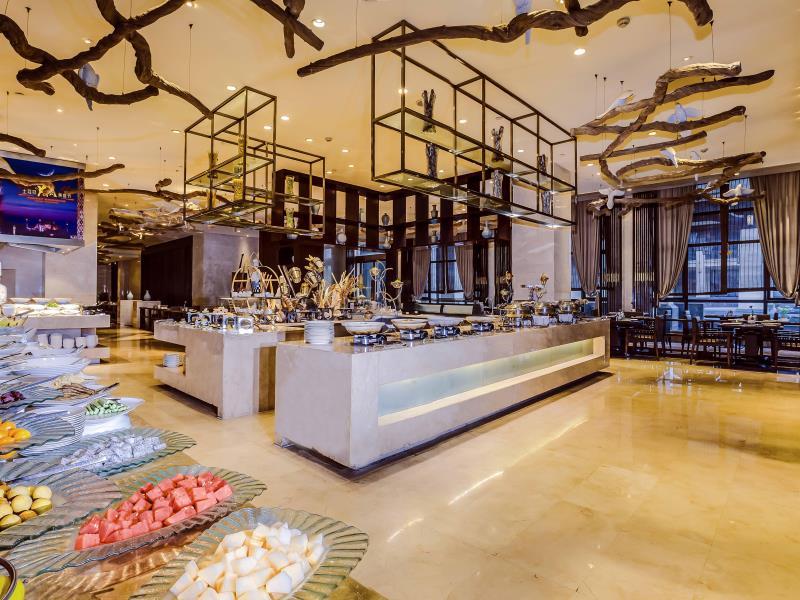TONGQUETAI NEW CENTURY GRAND HOTEL 9/44