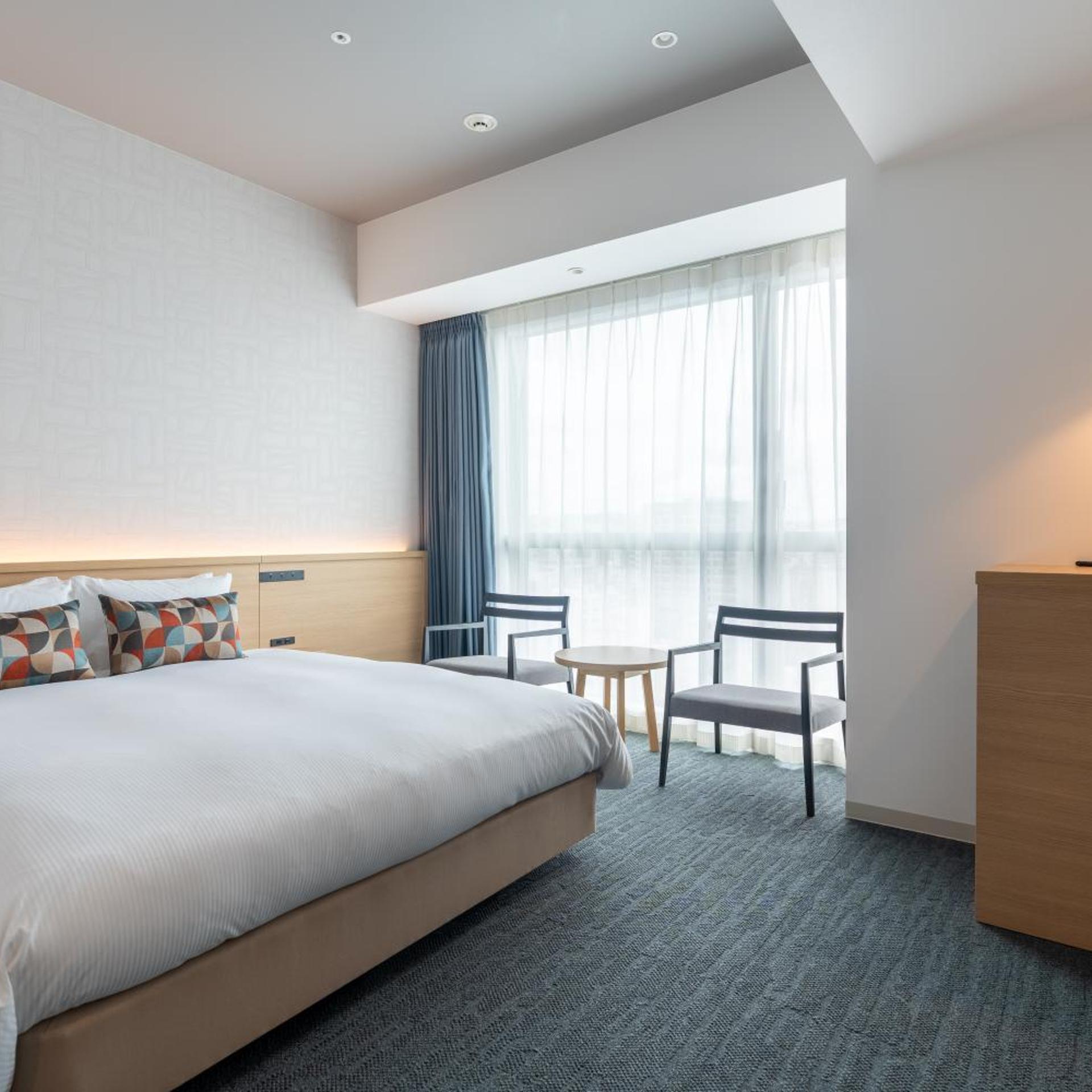 Superior, King Bed, High Floor, Accessible