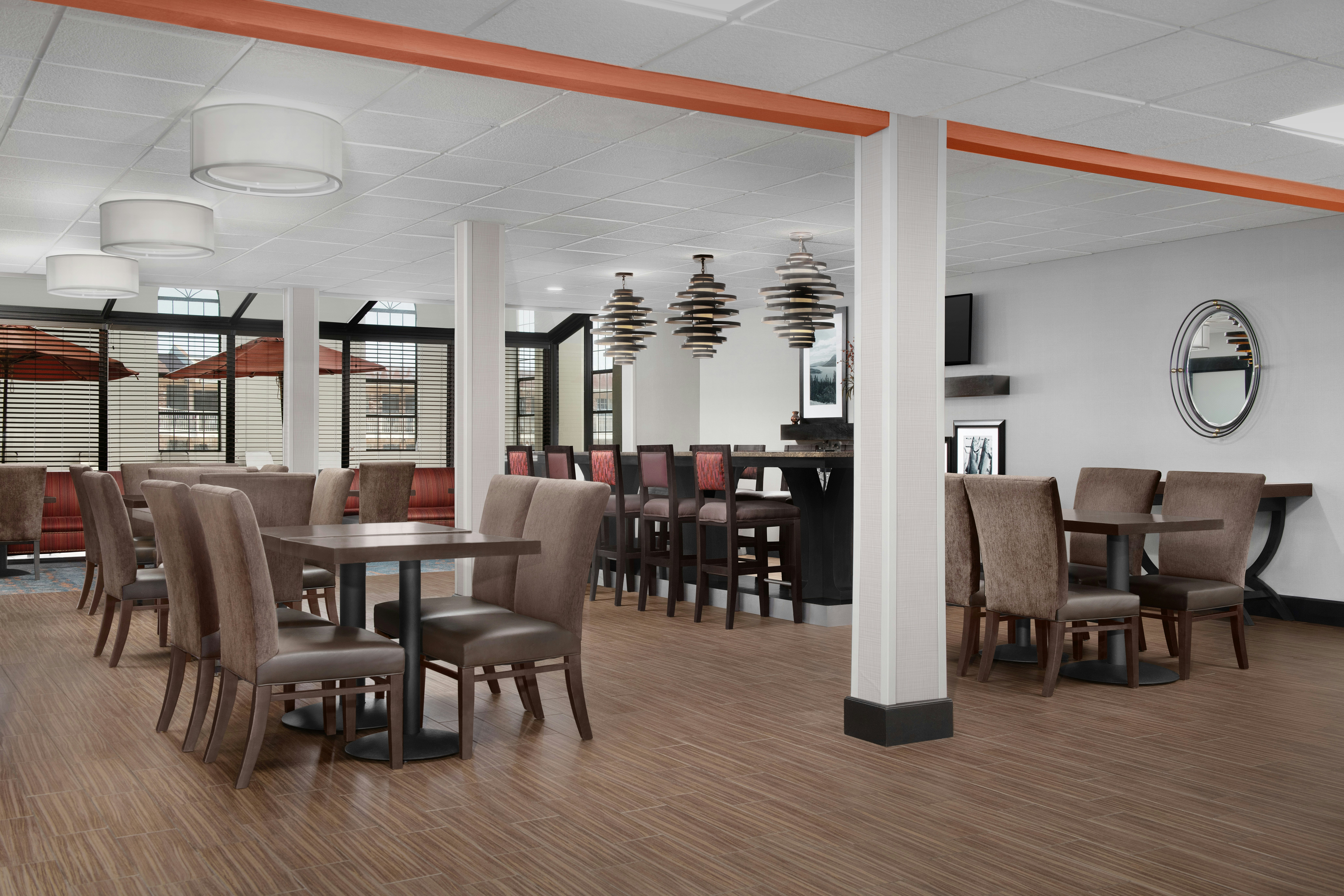 Hampton Inn Russellville 38/53