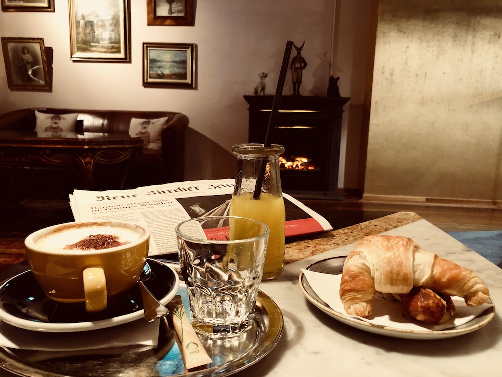 Townhouse Boutique Hotel 34/39