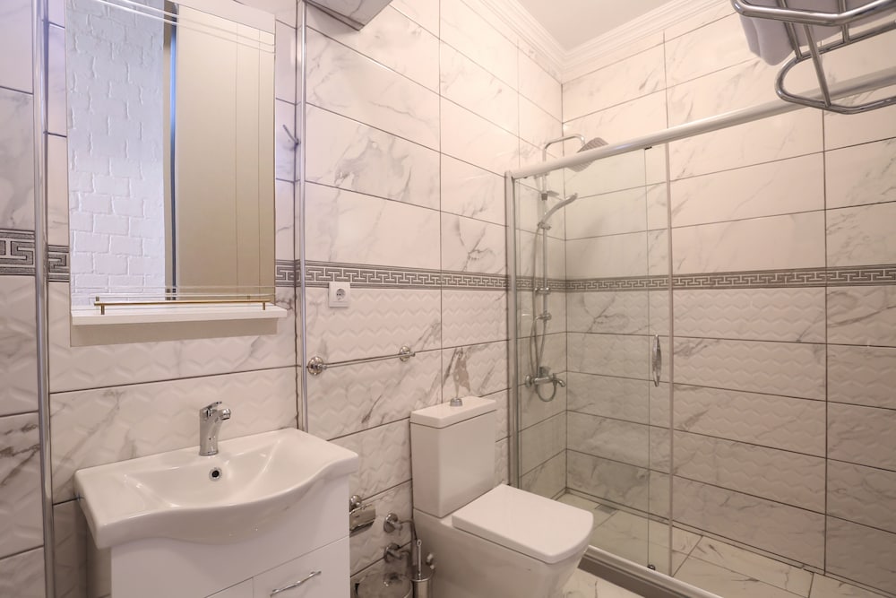 Greenstar Hotel 36/44