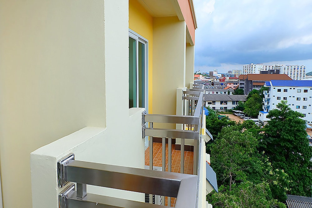 D Hotel Pattaya 2/40