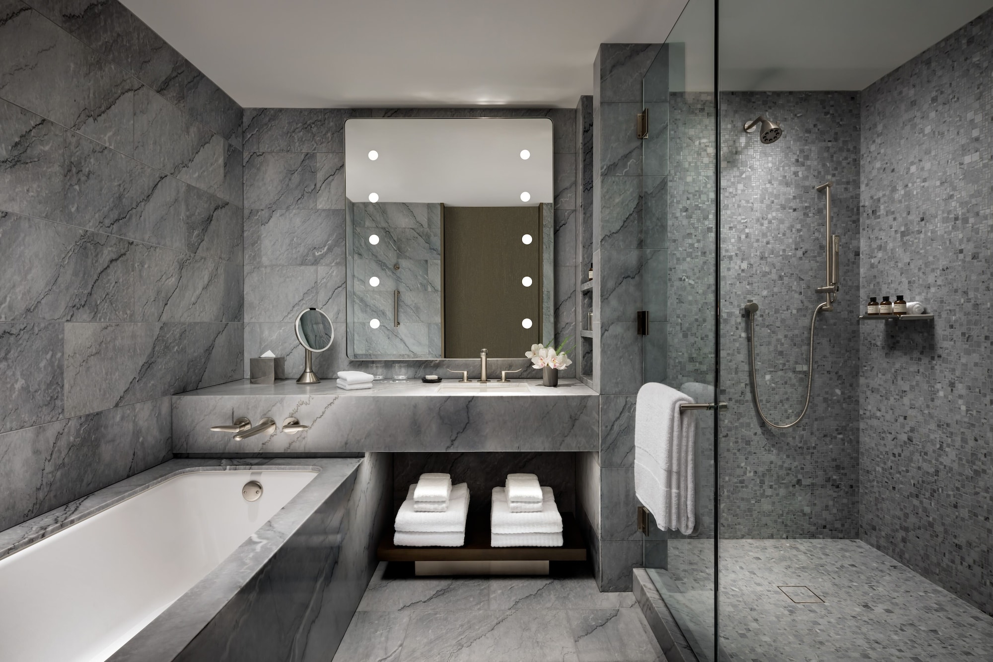 Fairmont, King Bed، Fairmont Century Plaza Los Angeles 4/5