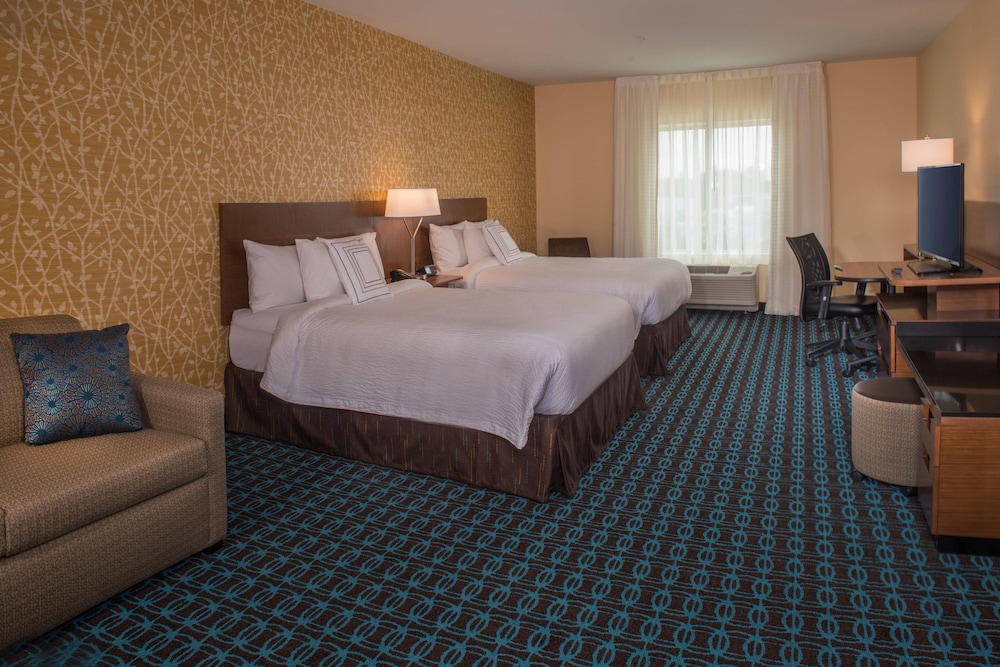 Fairfield Inn And Suites Washington 7/50