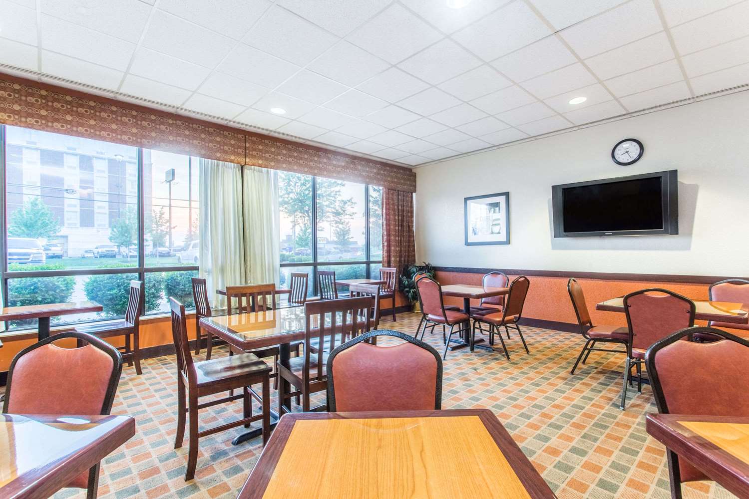 Baymont By Wyndham Cincinnati 31/39