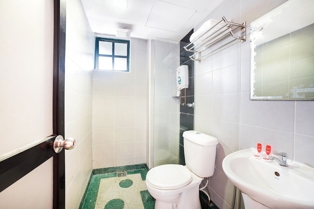 Collection O Seremban Near Gateway Mall Formerly Sri Mutiara Hotel 42/43