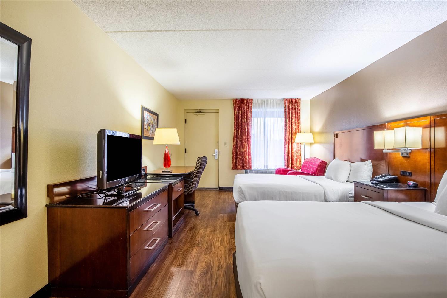 ROOM, 2 DOUBLE BEDS