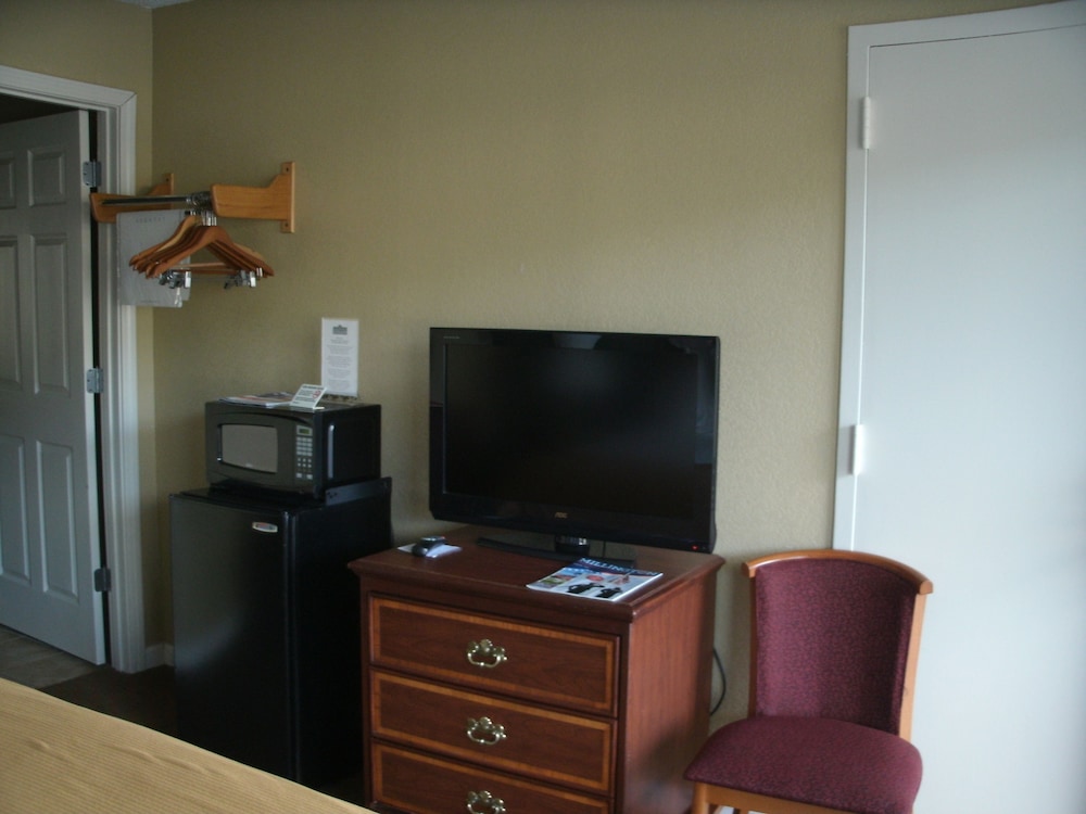 Motel6 Millington, TN 34/47