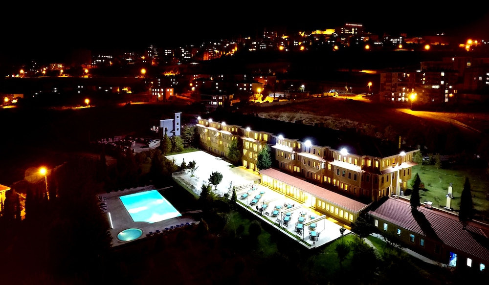 Ermenek Selcuklu Otel 1/26