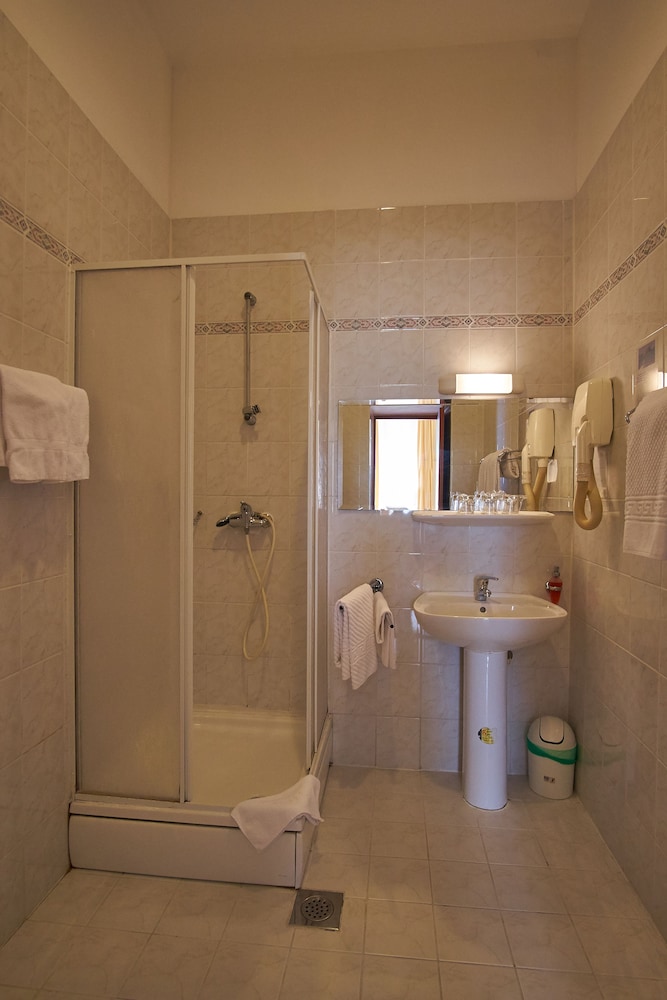 Hotel Vila Ruzica 17/64