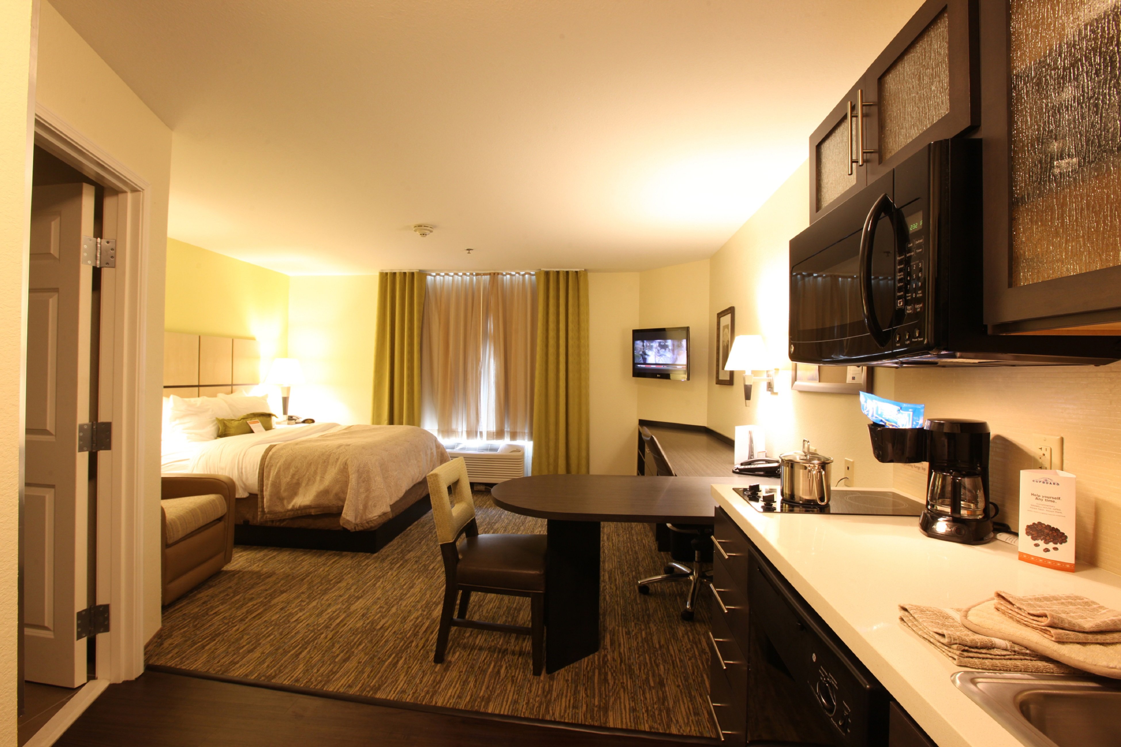 Candlewood Suites St. Joseph 54/54
