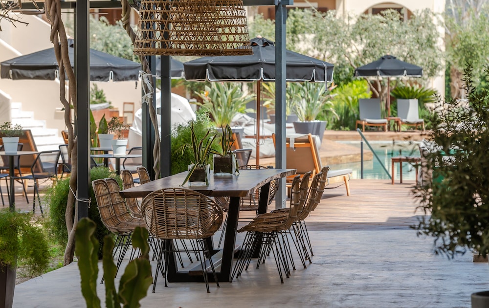 Bitzaro Palace Hotel 42/56