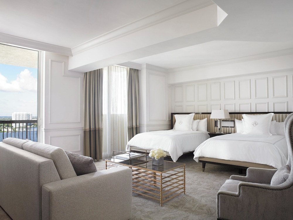 ROOM, 2 DOUBLE BEDS, INTRACOASTAL VIEW