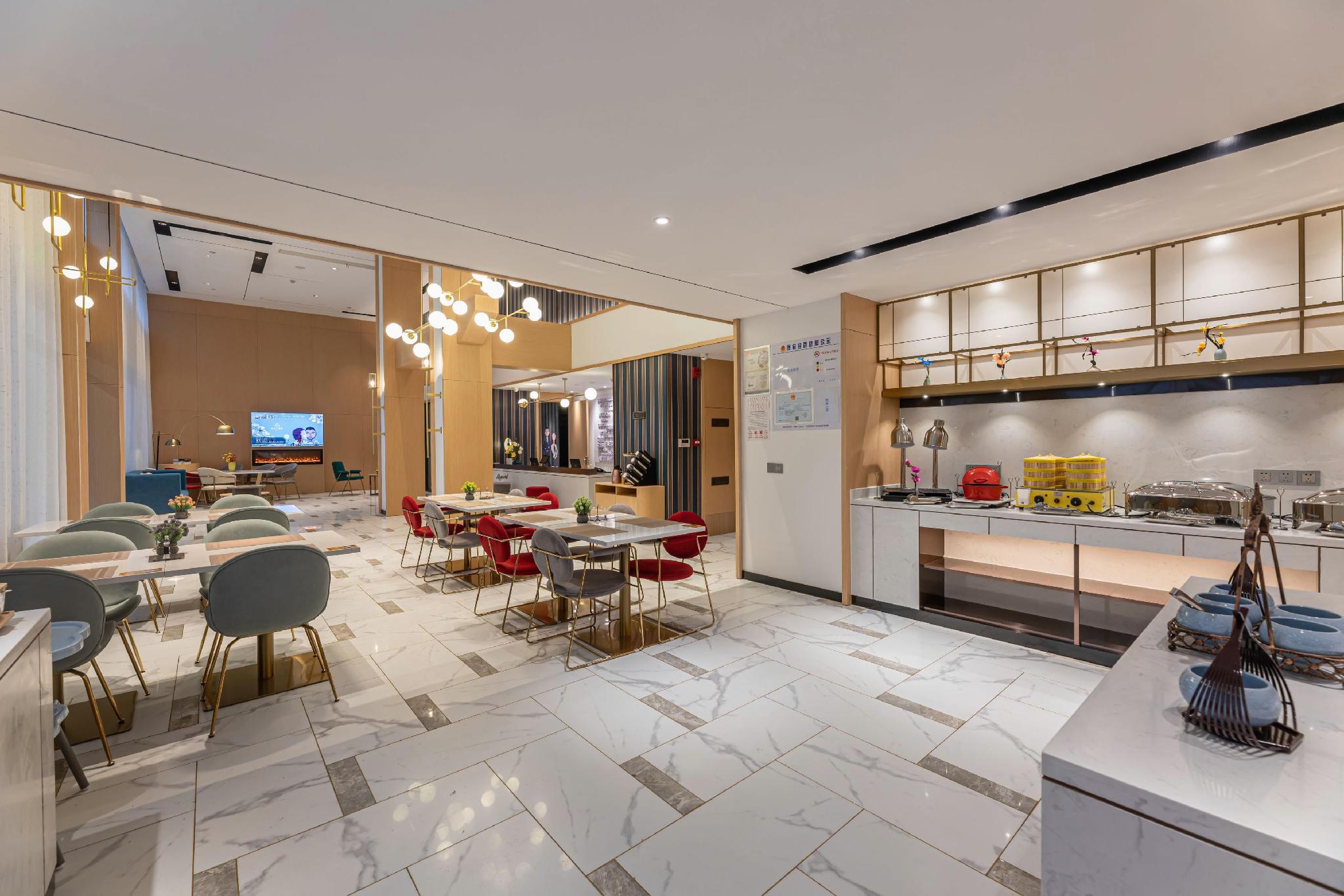 Magnotel Hotel (Suzhou Wujiang Wanbao Plaza) 8/18