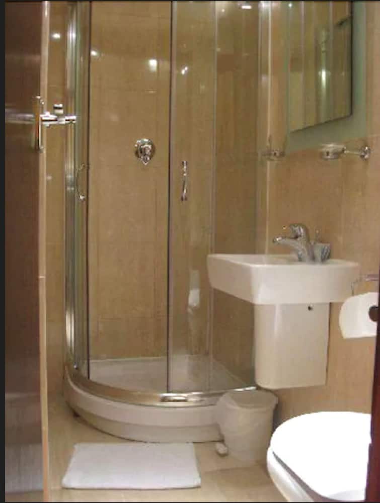 Notting Hill Gate Hotel 35/38