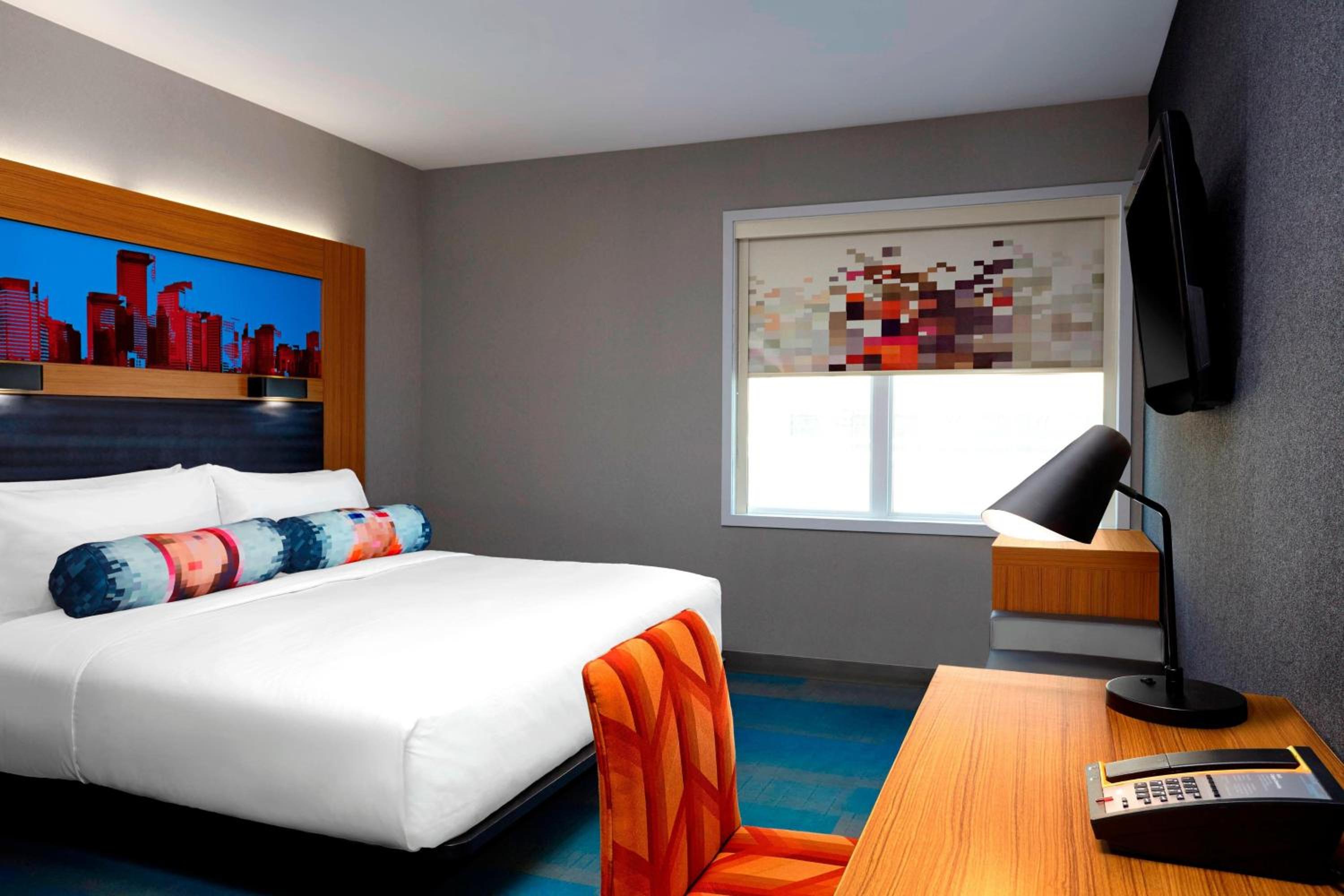 Aloft, Guest Room, King Bed