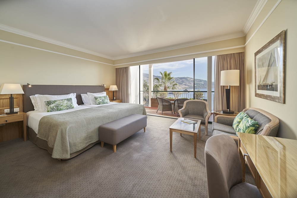 Room, Double or Twin Bed, Bay View