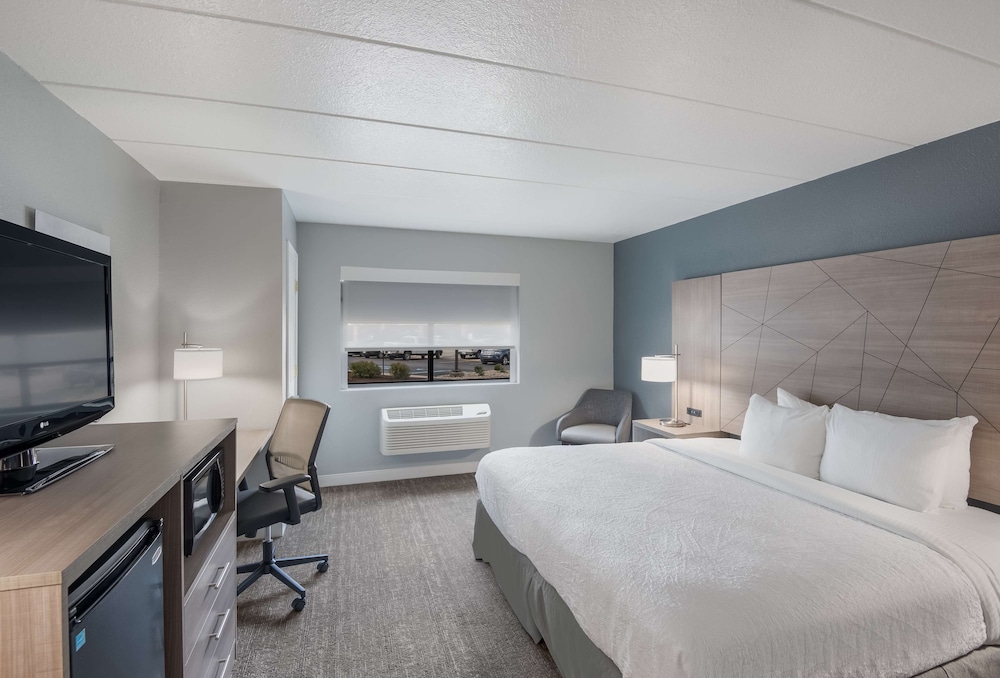 STANDARD, KING BED, ACCESSIBLE