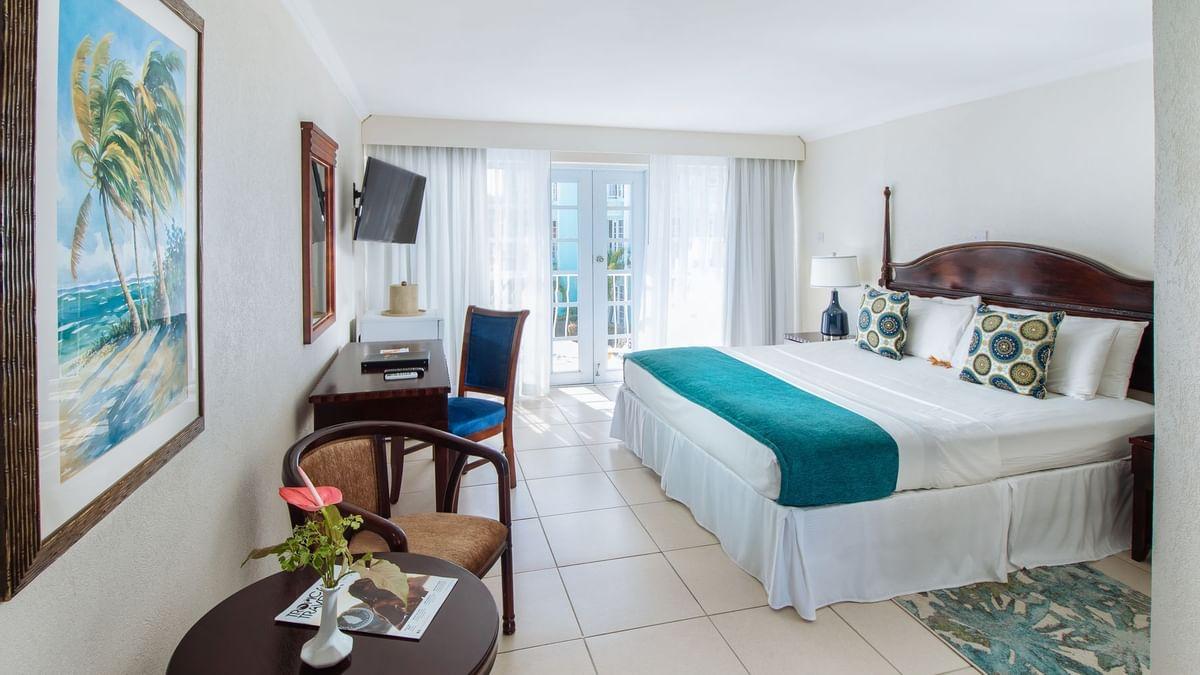 Superior, King Bed, Garden or Pool View
