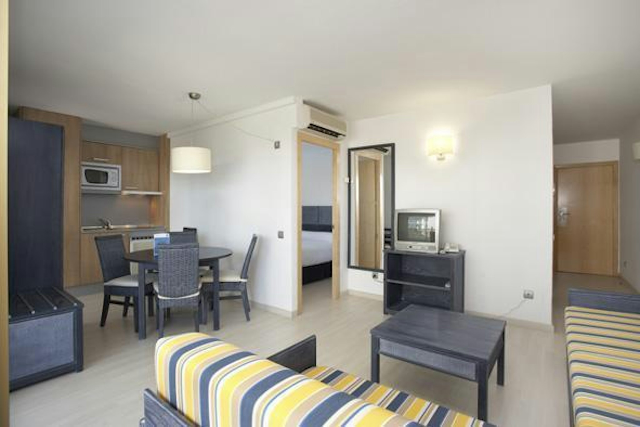 Blaumar Hotel 4/9
