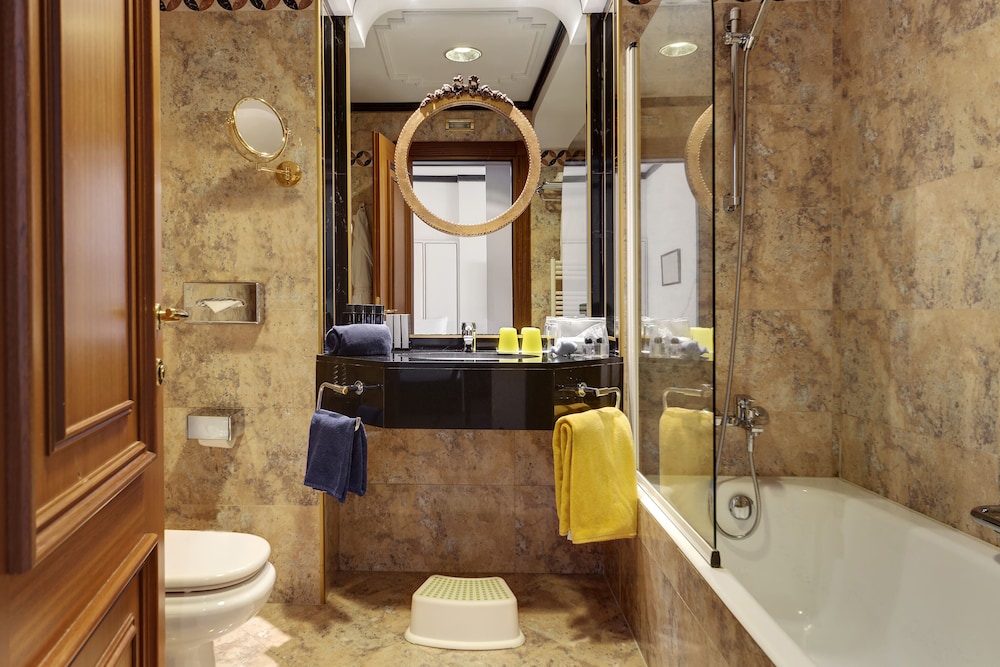 Melia Milano Hotel 68/70