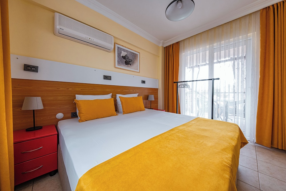 1 BEDROOM, APARTMENT
