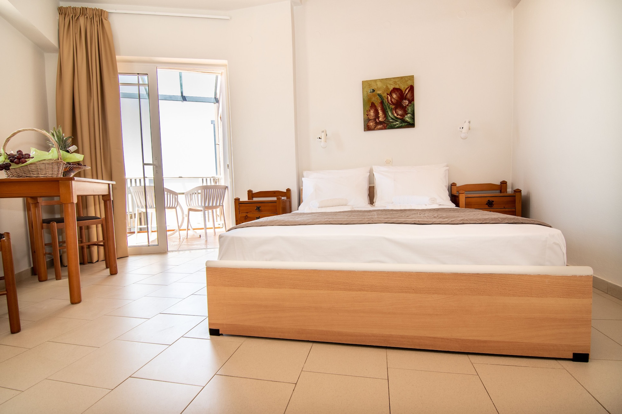 STANDARD, TWIN BEDS, SEA VIEW