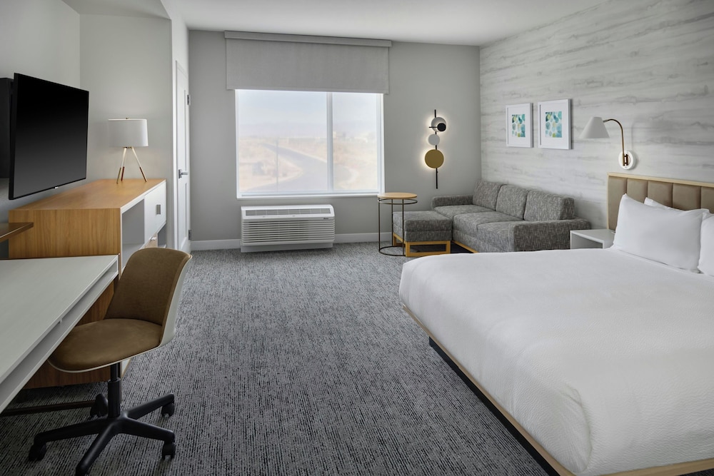 TownePlace Suites by Marriott Ridgecrest 12/50